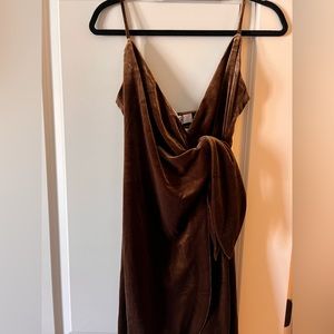 House of CB Velvet Wrap dress. Size small fits size 2-4 or a small 6.
